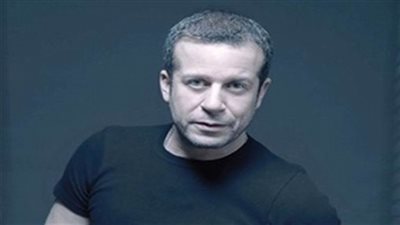 شريف منير ينفي اتهامه للإيرانين ويؤكد اختراق صفحته 