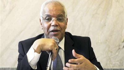 محافظ القاهرة: 2000 أتوبيس للنقل العام مع بداية العام الدراسي الجديد