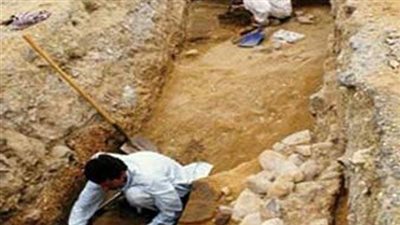 ضبط  4 أشخاص ينقبون عن الآثار بـ