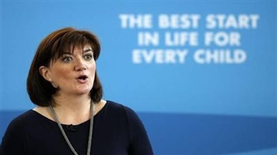 وزيرة بريطانية تلمح لرغبتها خوض الانتخابات على زعامة 