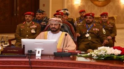 وزير الدفاع العماني يستقبل نظيره البريطاني