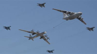 وصول 10 طائرات صهريج روسية إلى قاعدة حميميم في سوريا