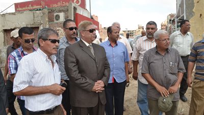 بتكلفة 15 مليون جنيه.. محافظ الإسماعيلية يتابع مشروع تطوير سوق الجمعة