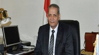 وزير التعليم يجري جولة مفاجئة لإدارة مصر القديمة