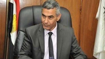 وزير النقل يتفقد طريق الصعيد - البحر الأحمر