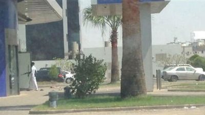 مصرع شخصين وإصابة آخرين إثر اقتحام مسلح لبنك في جازان جنوب السعودية