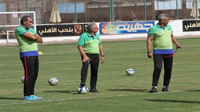 الأهلي يغير موعد سفره للإمارات استعدادًا لقمة السوبر