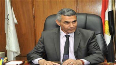 إجرءات نزع الملكية.. كابوس يطارد الوزير.. أصحاب الأراضي يرفضون التسليم.. والحكومة تضطر لأخذها بالقوة.. خبير بالنقل: الطرق لن تنتهي في ميعادها