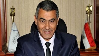 وزير النقل يتلقى تقريرًا عن حالة القطارات