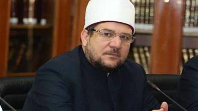 أئمة يتحدون وزير الأوقاف بوقفة أمام 