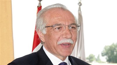 وزير النقل اللبناني يصل إلى القاهرة