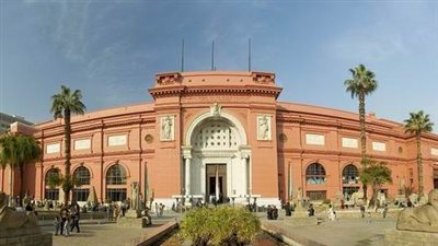 تعيين خالد العناني مشرفًا على المتحف المصري بالتحرير