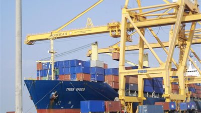 موانئ البحر الأحمر: حركة السيارات بميناء السخنة تسير بطبيعية