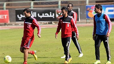 12 لاعبًا في قائمة الأهلي المسافرة للسوبر في الإمارات