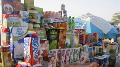 ضبط سلع غذائية منتهية الصلاحية وأسطوانات غاز قبل بيعها للأسواق بالفيوم