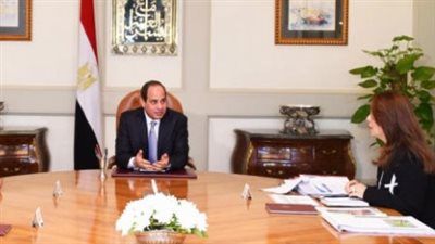  السيسي يلتقي وزيرة التضامن لمناقشة دراسة الحد الأدنى للمعاشات