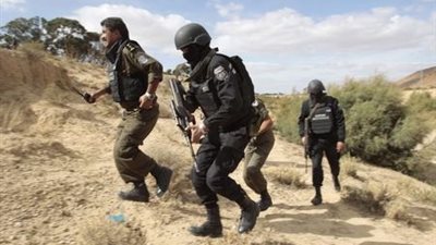 مقتل جنديين تونسيين وإصابة 4 في مواجهات مع إرهابيين بجبل سمامة