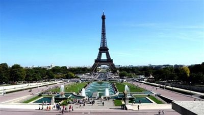 فرنسا تخصص مليار يورو للسياحة خلال الخمس سنوات القادمة 
