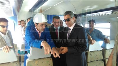 وزير النقل: عمال ورش السكة الحديد عصب الصناعة