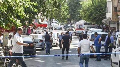 مقتل شرطي في مدينة 