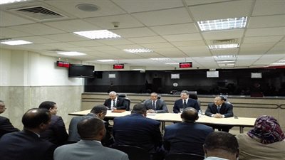 بالصور.. وزير القوى العاملة يلتقي المصريين بالسعودية