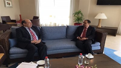 وزير السياحة اليمني يستقبل السفير المصري