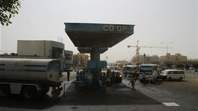 ضخ 1350 طنًا من المواد البترولية وغاز البوتاجاز بقنا