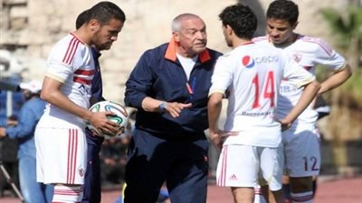 جلسة خاصة بين فيريرا ولاعبي الزمالك