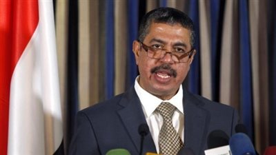 رئيس الحكومة اليمني يبحث مع سفير الإمارات إعادة إعمار البنية التحتية