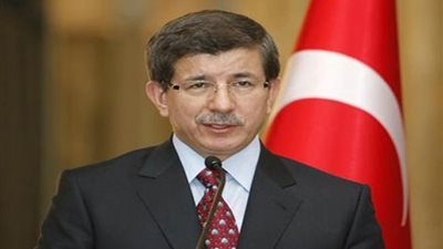 أوغلو: لن نسمح بتحول تركيا إلى معسكر اعتقال للاجئين