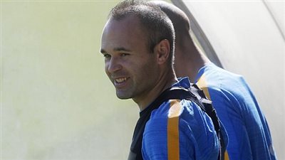 انييستا يعود لدقائق أمام إيبار في الدوري الإسباني