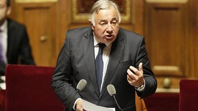 رئيس مجلس الشيوخ الفرنسي يصل إلى بيروت