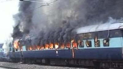 عقب حريق قطار سوهاج.. مرشح بالبرلمان يطالب 