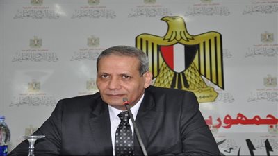 وزير التعليم يناقش أوضاع المدارس في شمال سيناء