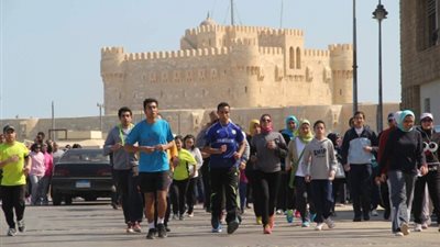 اليوم.. تنظيم أول سباق جري مفتوح بكورنيش الإسكندرية 